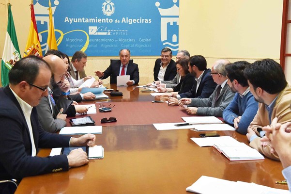 El alcalde preside los consejos de administración de las empresas EMALGESA y ALGESA